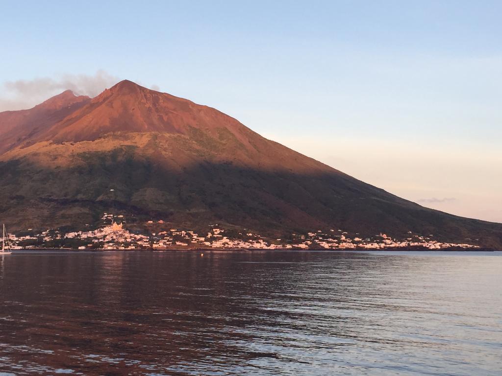 Schicciolina Villa Stromboli Buitenkant foto