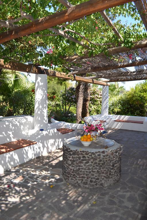 Schicciolina Villa Stromboli Buitenkant foto