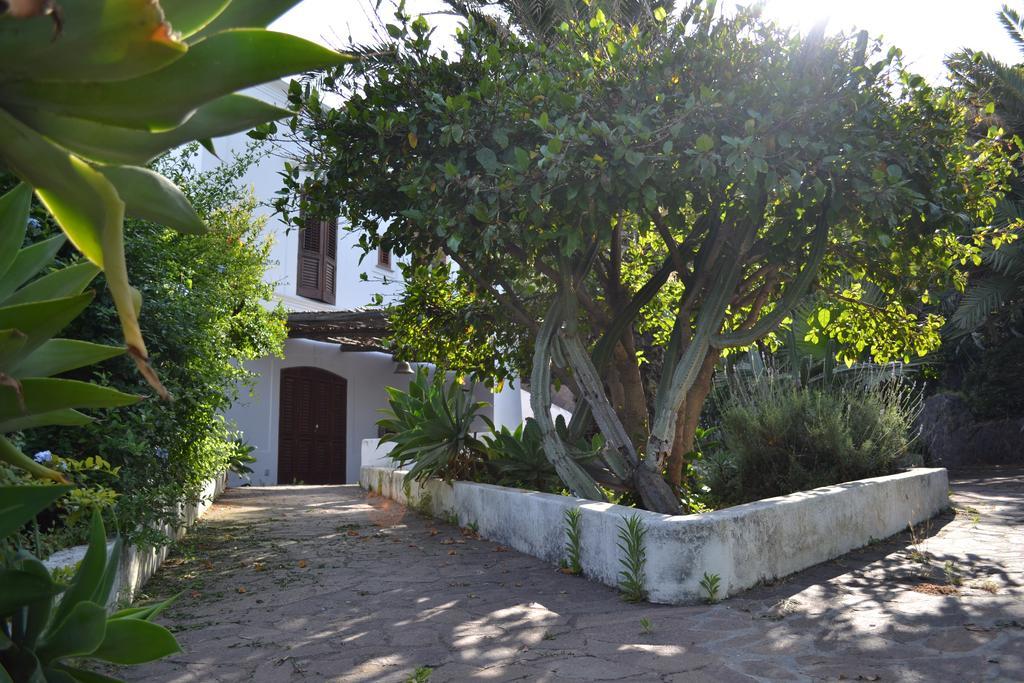 Schicciolina Villa Stromboli Buitenkant foto